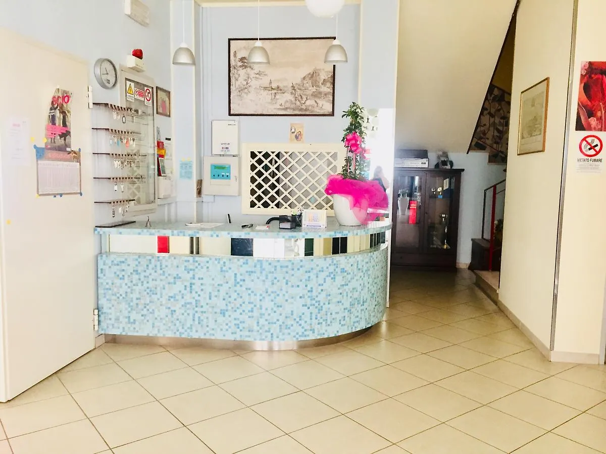 **  Hotel Majestic Cesenatico Italia